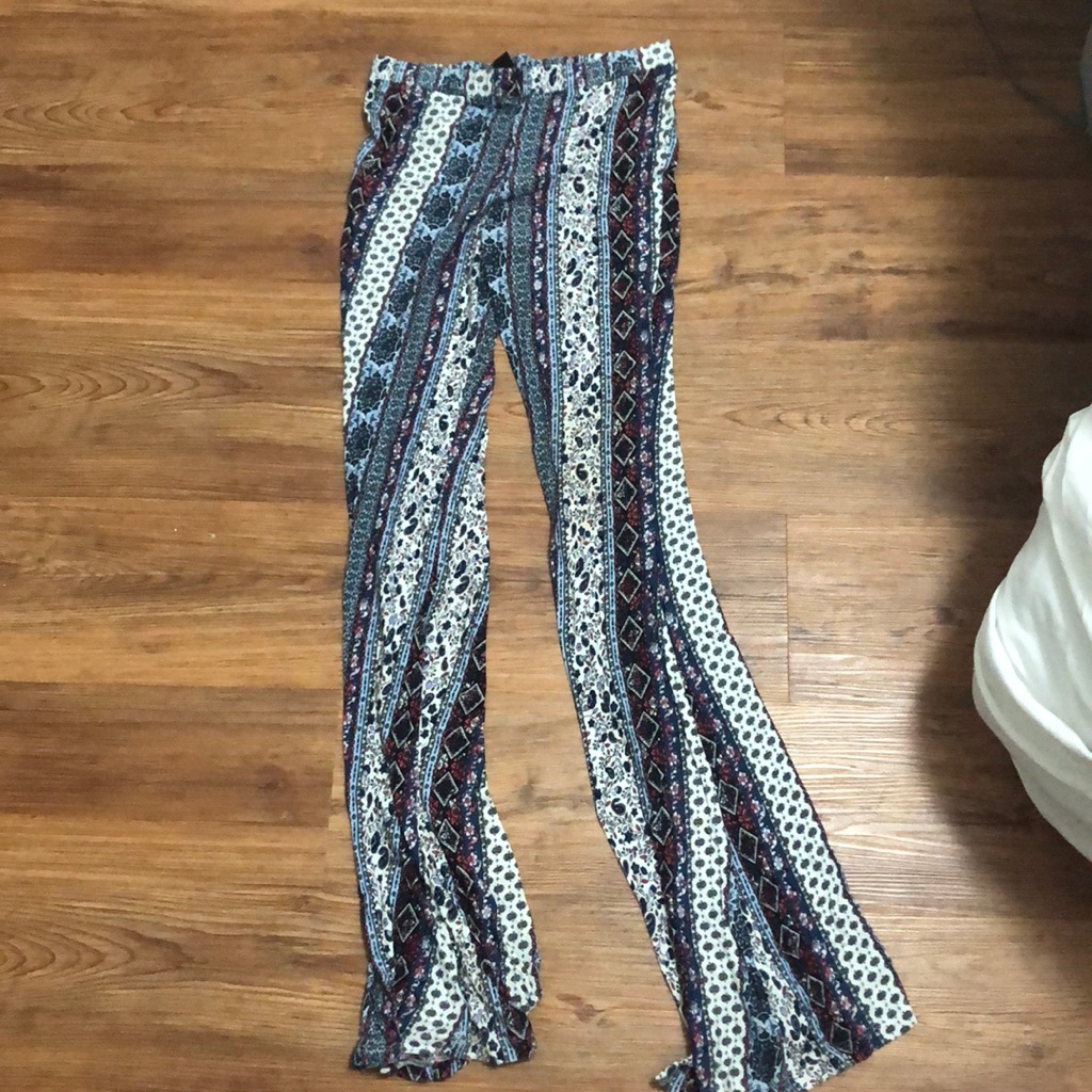 Windsor Patterned Flowy Pants